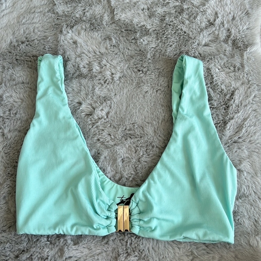 Ribbed Bikini Top size M